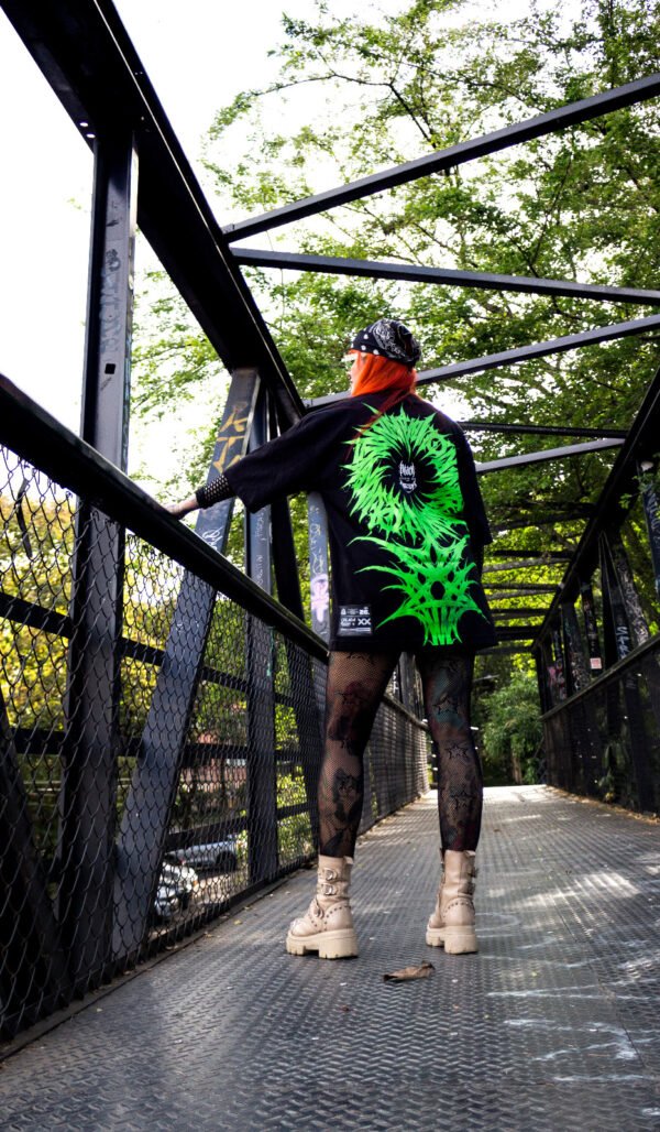 TOXIC THRON'S