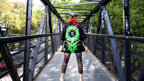 TOXIC THRON'S